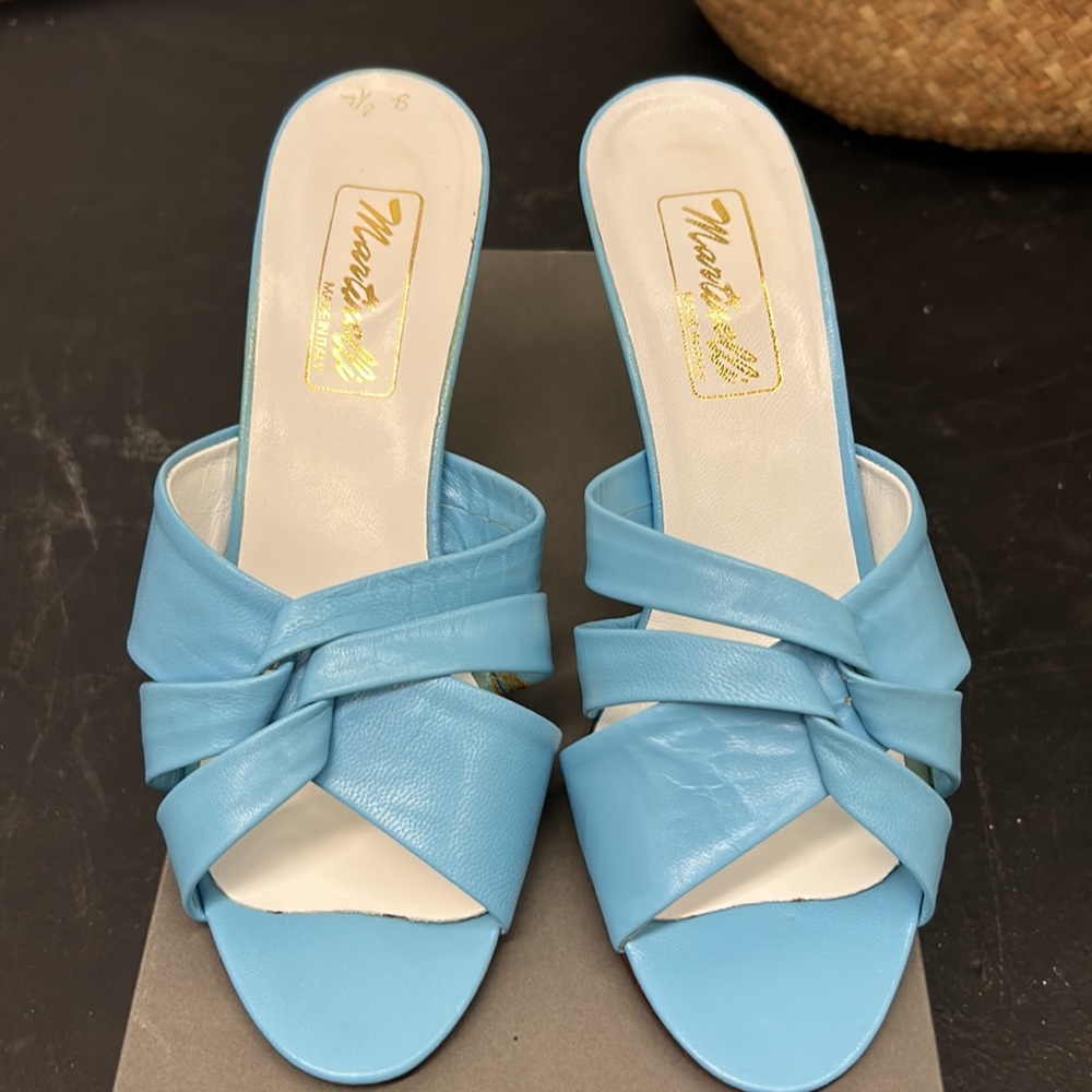 Never Worn Vintage Martinelli Heels